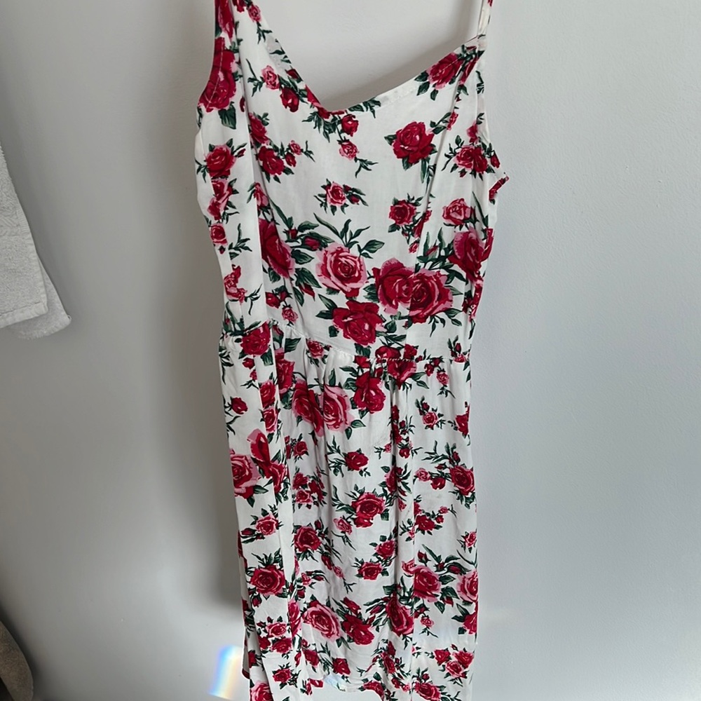 Divided size 0 white and floral mini dress